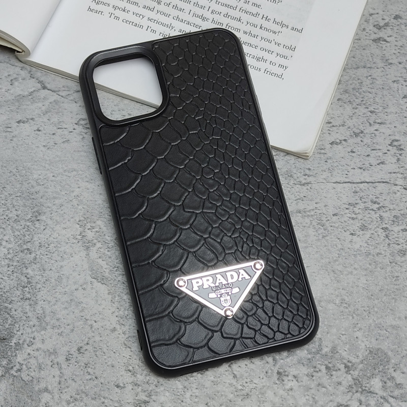 قاب چرمی ژله ای طرح دار مدل iphone 11 Pro