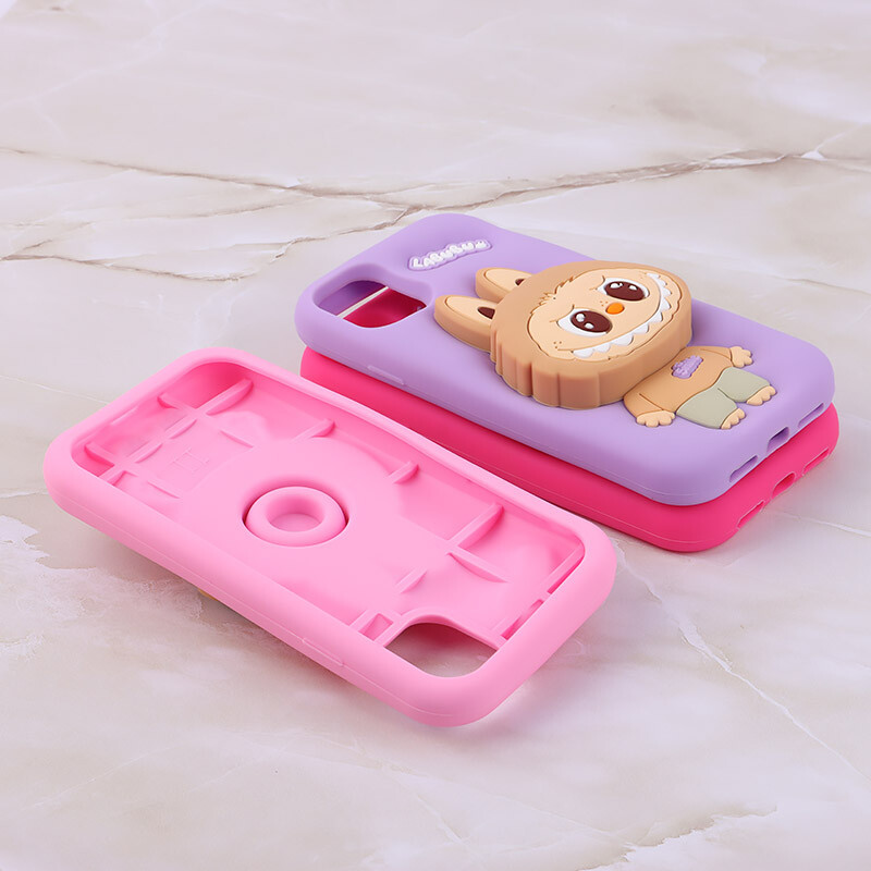 قاب سیلیکونی پاپ سوکت دار لبوبو iPhone 11