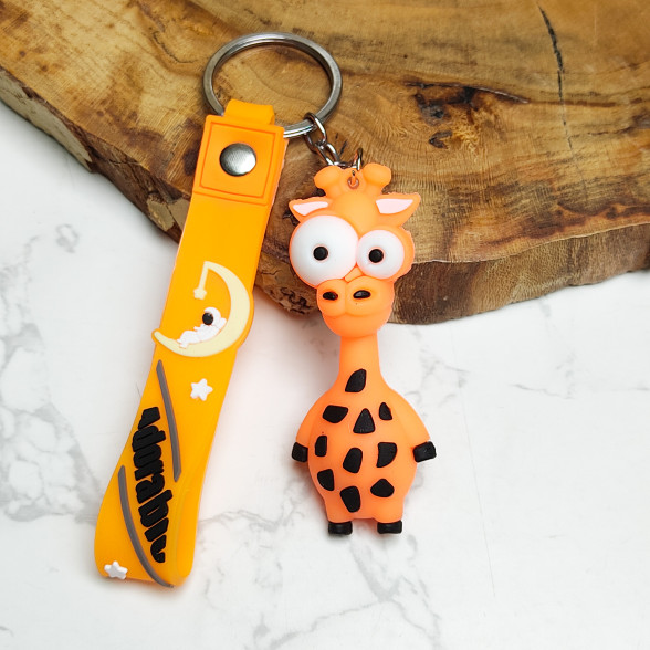 جاکلیدی سیلیکونی وارداتی طرح زرافه همراه با بند آویز